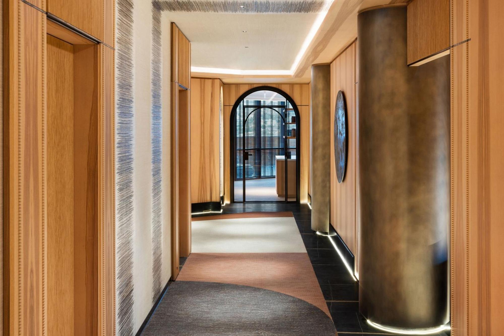 Paragraph Freedom Square, A Luxury Collection Hotel, Tbilisi ภายนอก รูปภาพ