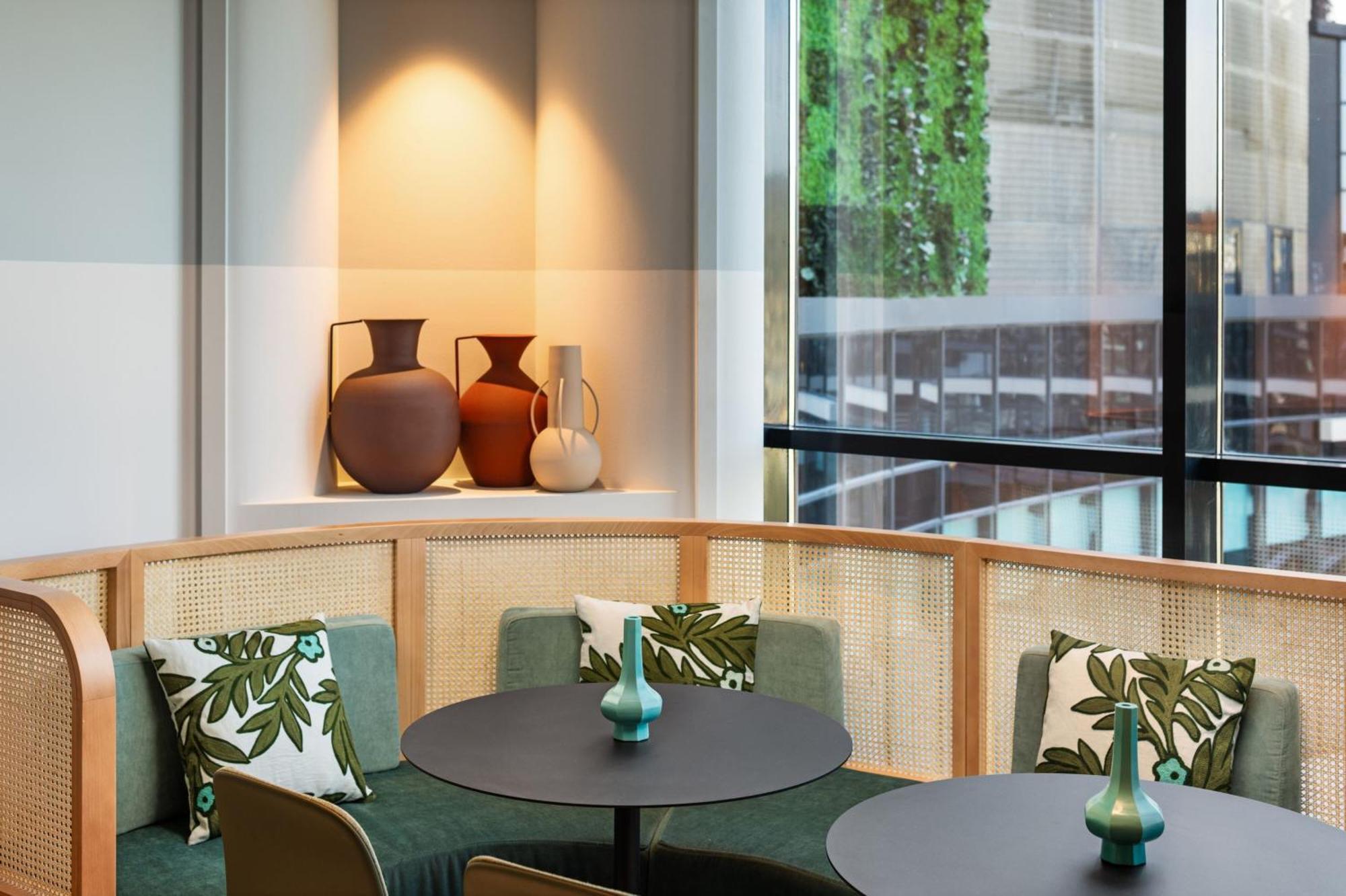 Paragraph Freedom Square, A Luxury Collection Hotel, Tbilisi ภายนอก รูปภาพ