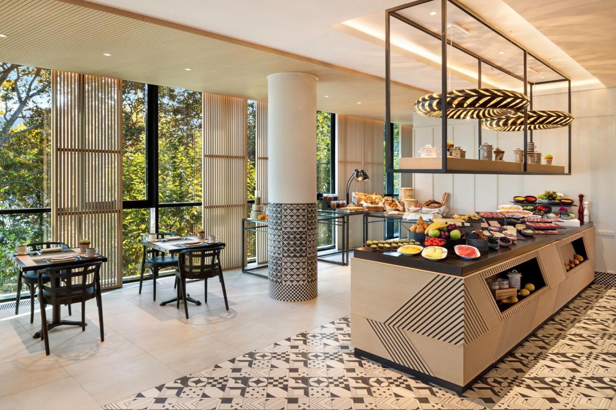 Paragraph Freedom Square, A Luxury Collection Hotel, Tbilisi ภายนอก รูปภาพ