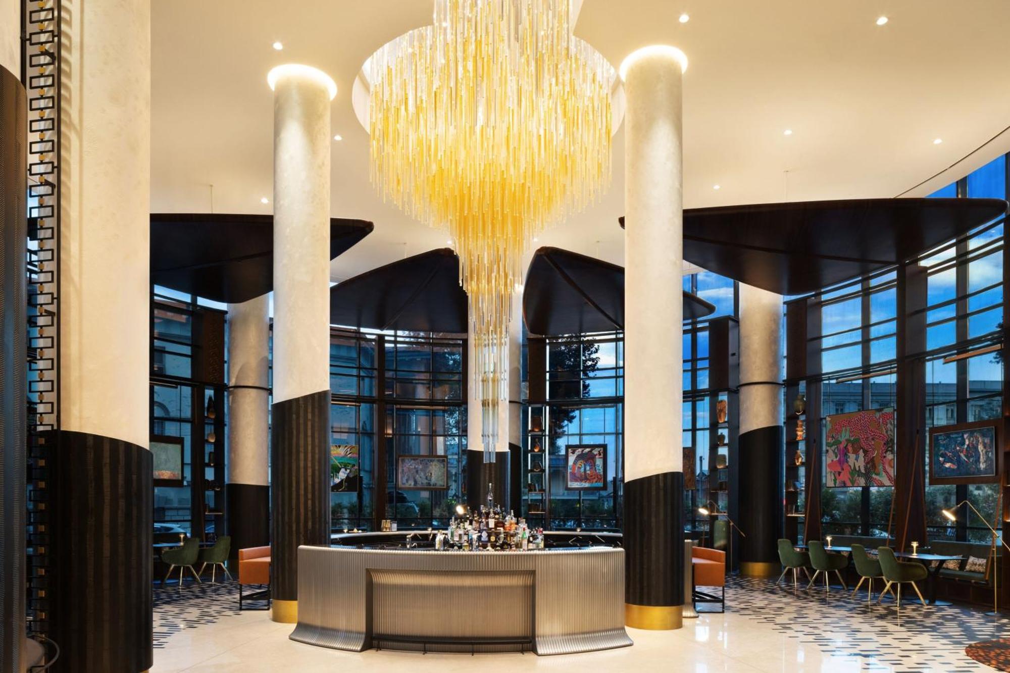 Paragraph Freedom Square, A Luxury Collection Hotel, Tbilisi ภายนอก รูปภาพ