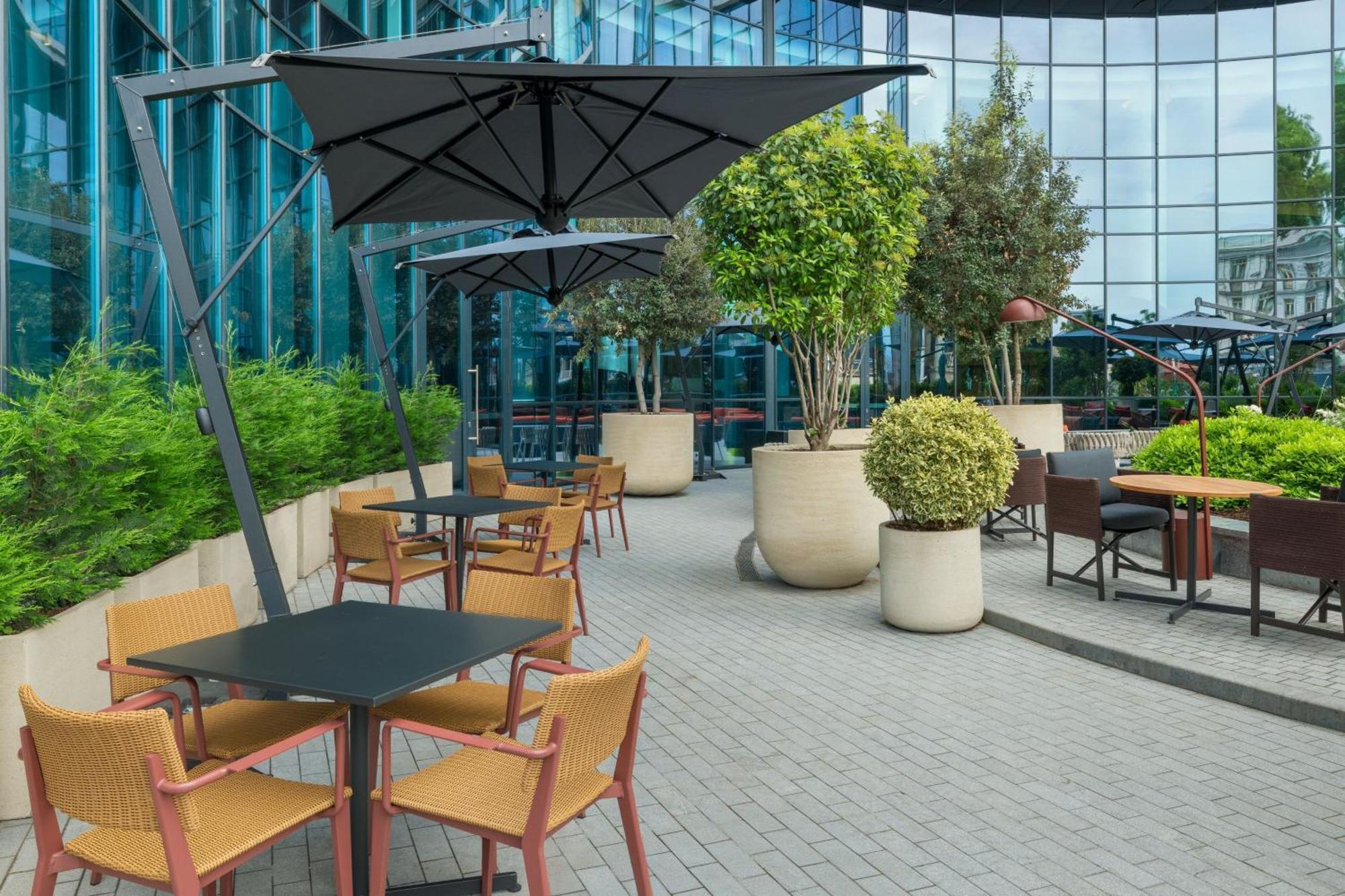 Paragraph Freedom Square, A Luxury Collection Hotel, Tbilisi ภายนอก รูปภาพ