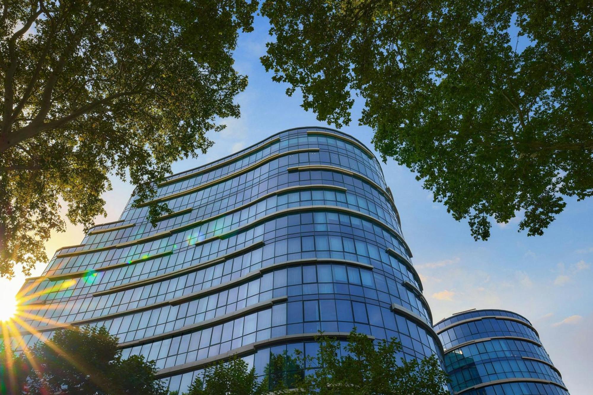 Paragraph Freedom Square, A Luxury Collection Hotel, Tbilisi ภายนอก รูปภาพ